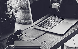 -特色水上极速滑艇比赛，水域快艇的极限狂飙，滑水艇价格